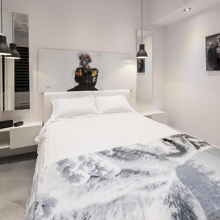 The Holland Hotel By Simplissimmo Montreal Exteriér fotografie