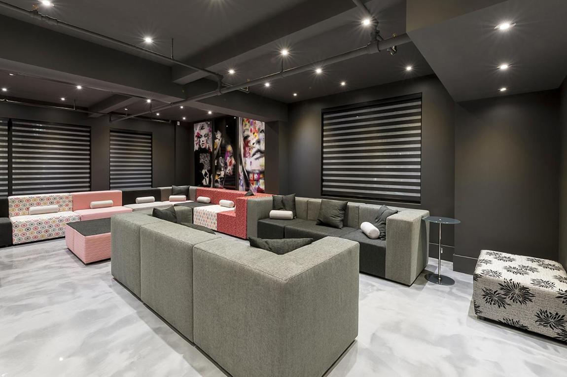 The Holland Hotel By Simplissimmo Montreal Exteriér fotografie